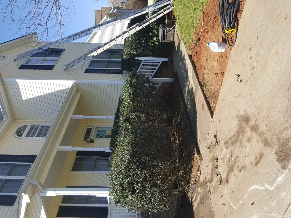 Top-rated lawn mowing service in Graham, NC - Santiago Brothers Landscaping