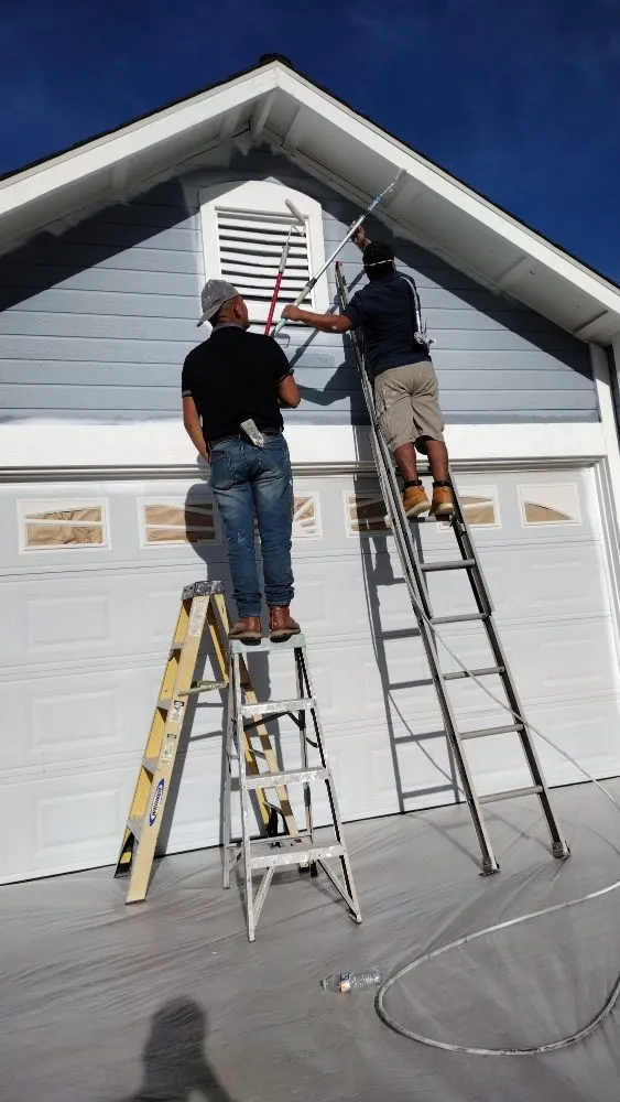 Top-rated yard cleanup service in Fallbrook, CA by Santiago Construction end Landscaping