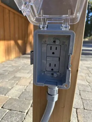 Santiago Landscape & Maintenance Logo