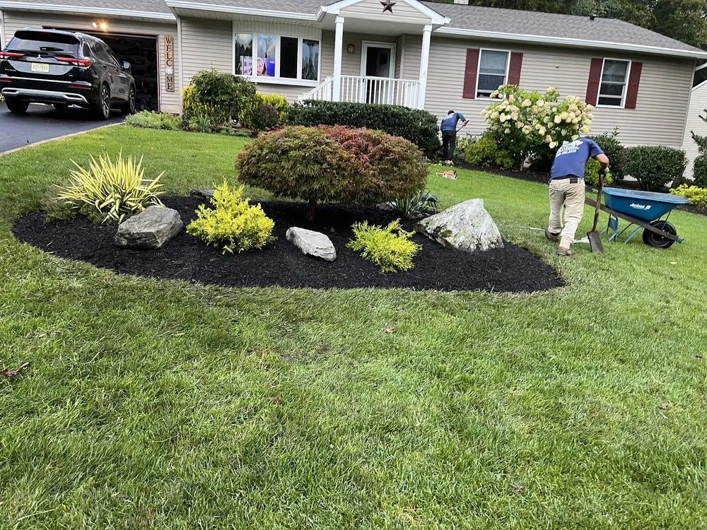 Top-rated outdoor landscaping experts serving Mendham Township, NJ - Santiago Landscaping & Cleaning Service