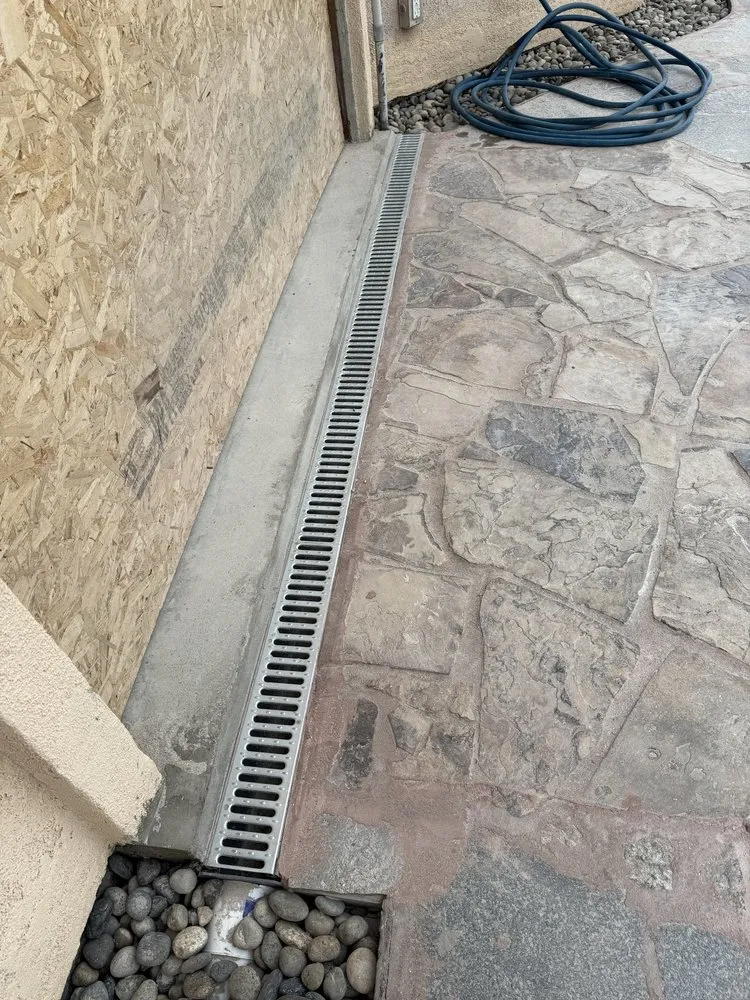 Reliable yard cleanup service experts serving Salinas, CA - Santiago Landscaping