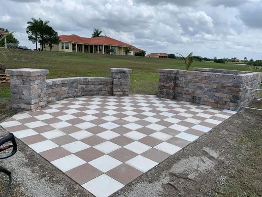 Santiago Landscaping Logo