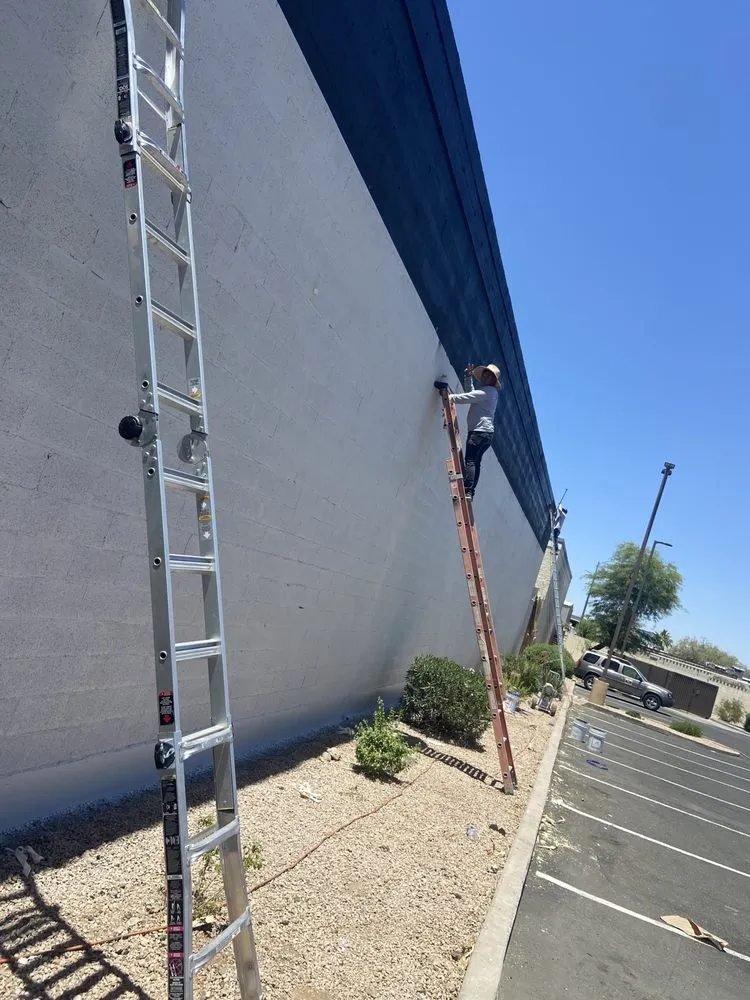 Trusted landscaping services in Phoenix, AZ by Santiago’s Home Maintenance Services