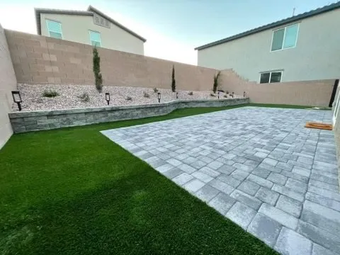 Trusted yard maintenance for beautiful yards in Phoenix, AZ by Santiago’s Home Maintenance Services