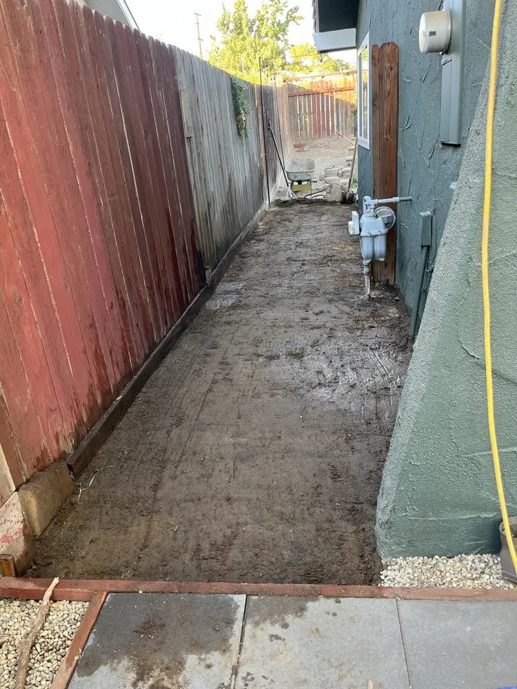 Top-rated yard cleanup service with custom design across Fresno, CA - Santiago’s Landscape and Maintenance