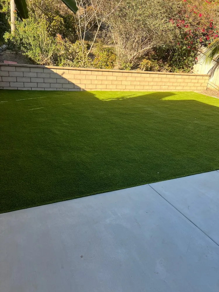 Reliable garden landscaping in Vista, CA by Santiago’s landscape