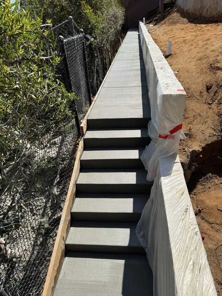 Trusted garden landscaping with custom design in Escondido, CA by Santiago's Landscaping