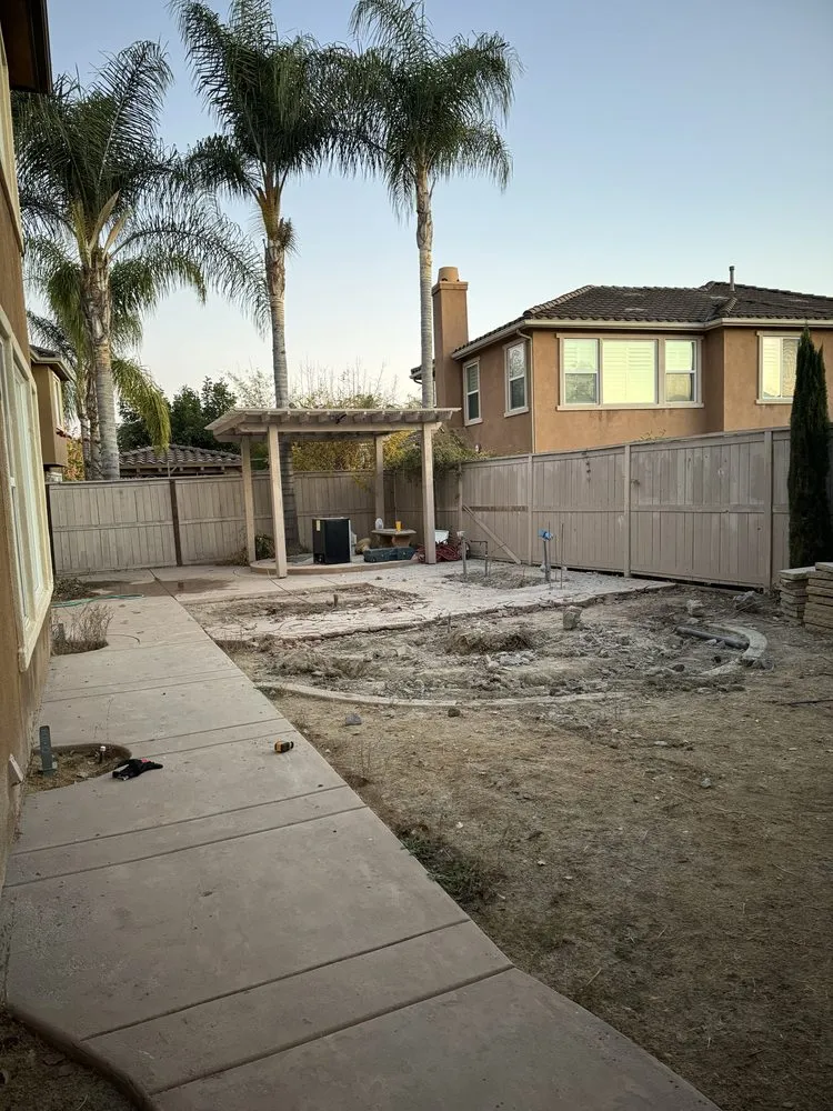 Reliable residential landscaping experts serving Escondido, CA - Santiago's Landscaping