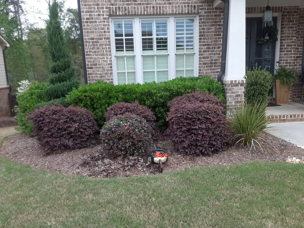 Trusted garden landscaping in Mableton, GA by Santiago's landscaping