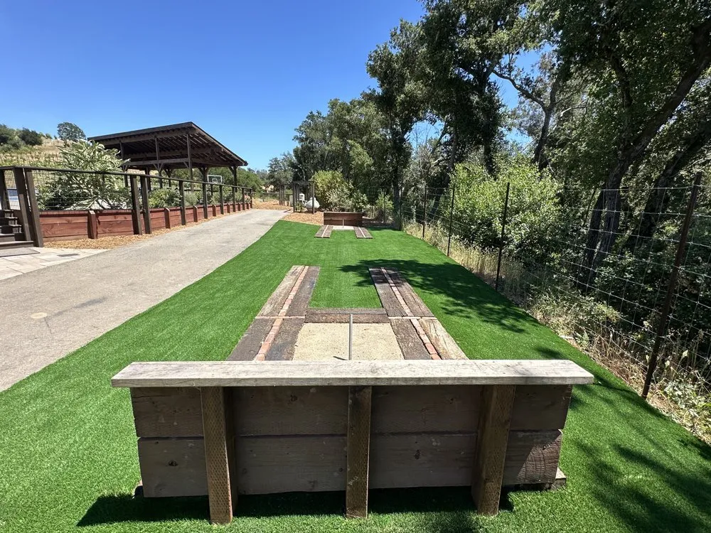 Trusted yard cleanup service in Santa Rosa, CA by Santiago’s Landscaping