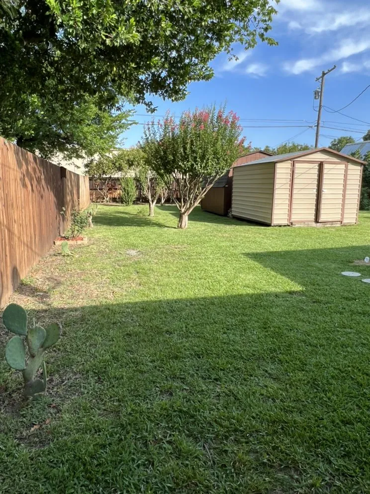 Custom yard maintenance with custom design across Seagoville, TX - Santiagos landscaping