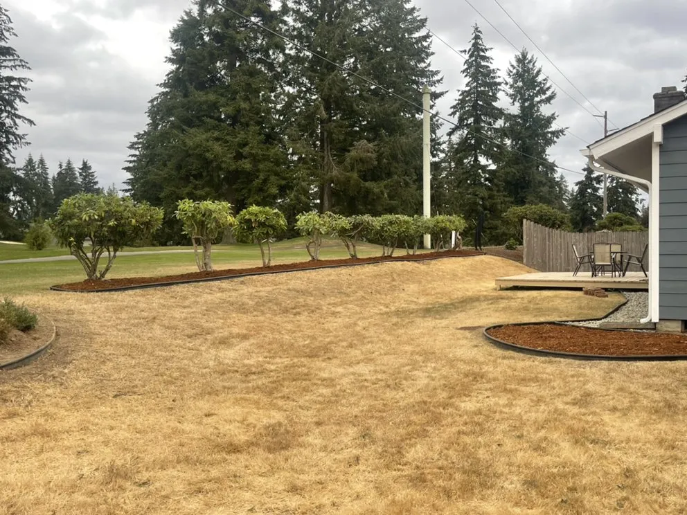 Professional garden landscaping in Seattle, WA by Santiago’s Landscaping