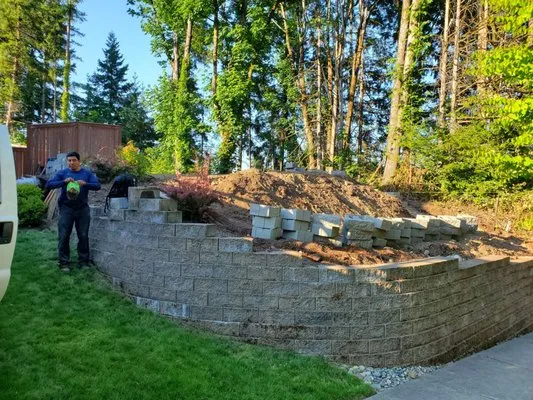 Santiago's Lawn care & Construction