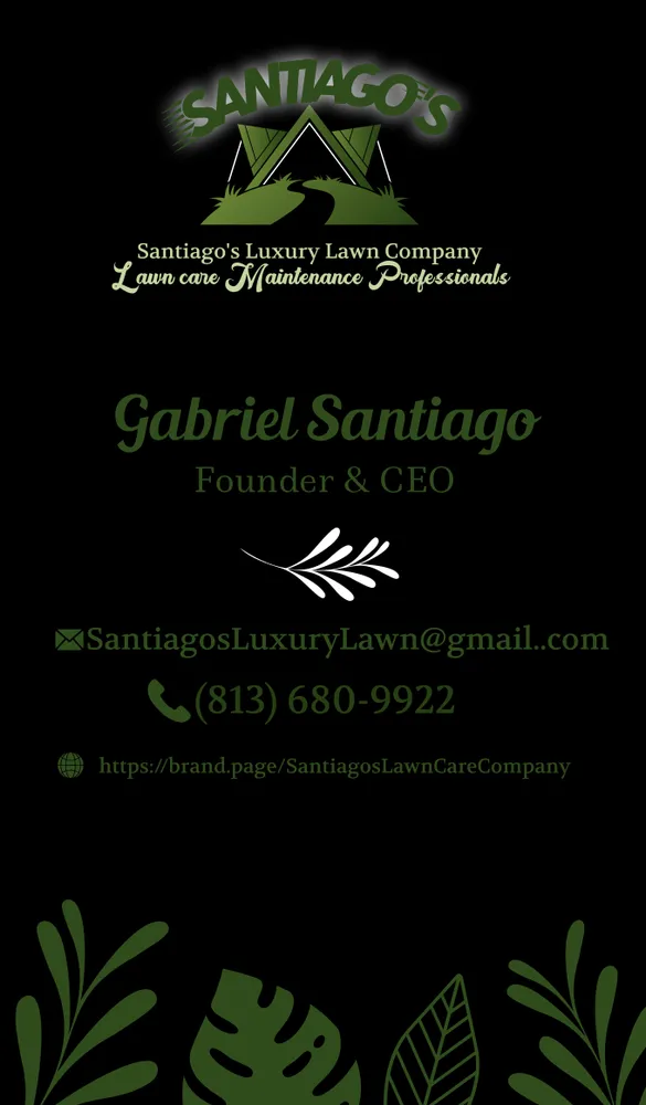 Custom lawn mowing service experts serving Tarpon Springs, FL - Santiago‘s Luxury Lawn Company