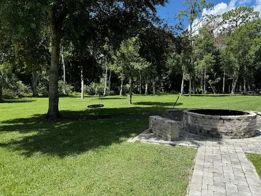 Expert yard cleanup service experts serving Tarpon Springs, FL - Santiago's Luxury LawnCare