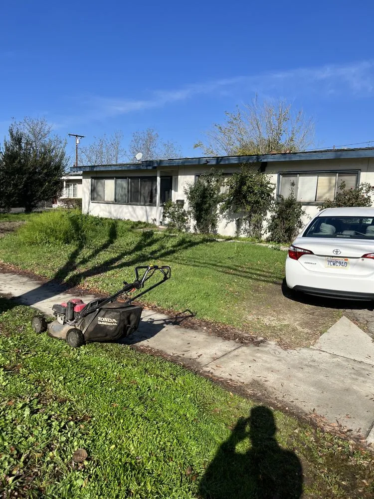 Top-rated yard cleanup service for homes in Rancho Cucamonga, CA by Santino’s Landscaping and Lawn Service