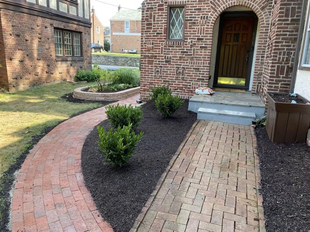 Reliable outdoor landscaping experts serving Springfield, PA - Santivasci Landscaping