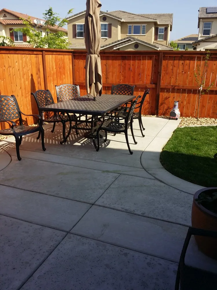 Custom outdoor landscaping in Roseville, CA - Santo Tomas Landscape