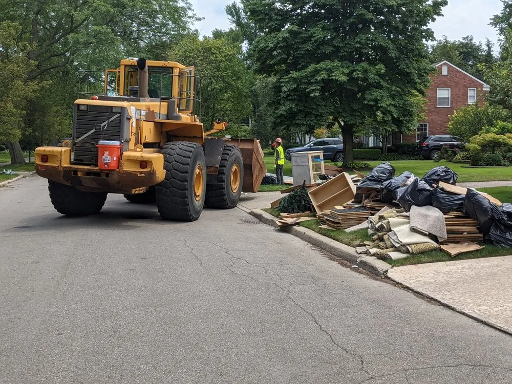 Trusted yard maintenance experts serving New Baltimore, MI - Santoro Services