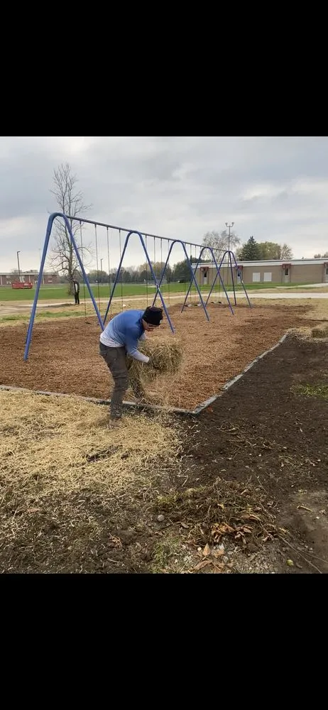 Affordable yard maintenance for year-round maintenance in New Baltimore, MI by Santoro Services