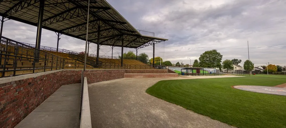 Expert garden landscaping in New Baltimore, MI - Santoro Services