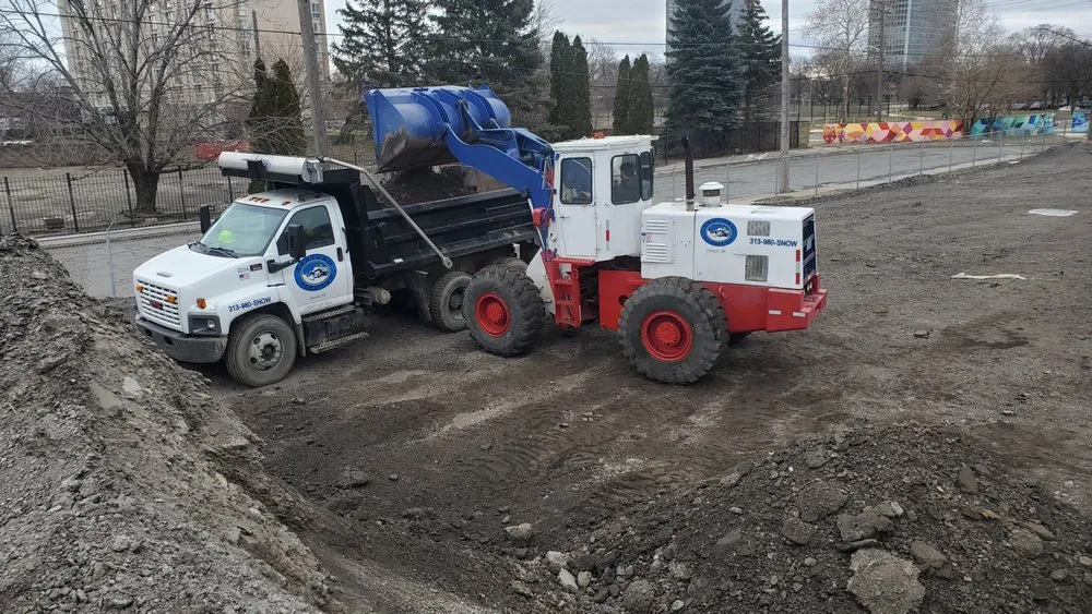 Local garden landscaping in New Baltimore, MI - Santoro Services