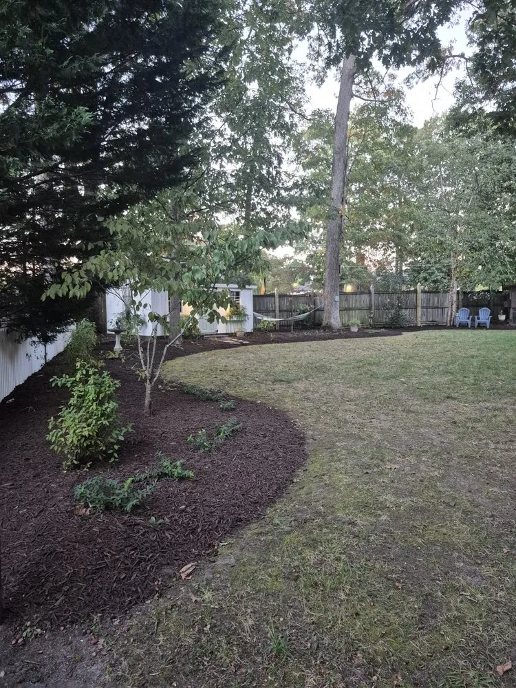 Custom lawn mowing service in Richmond, VA - Santos Design and Services