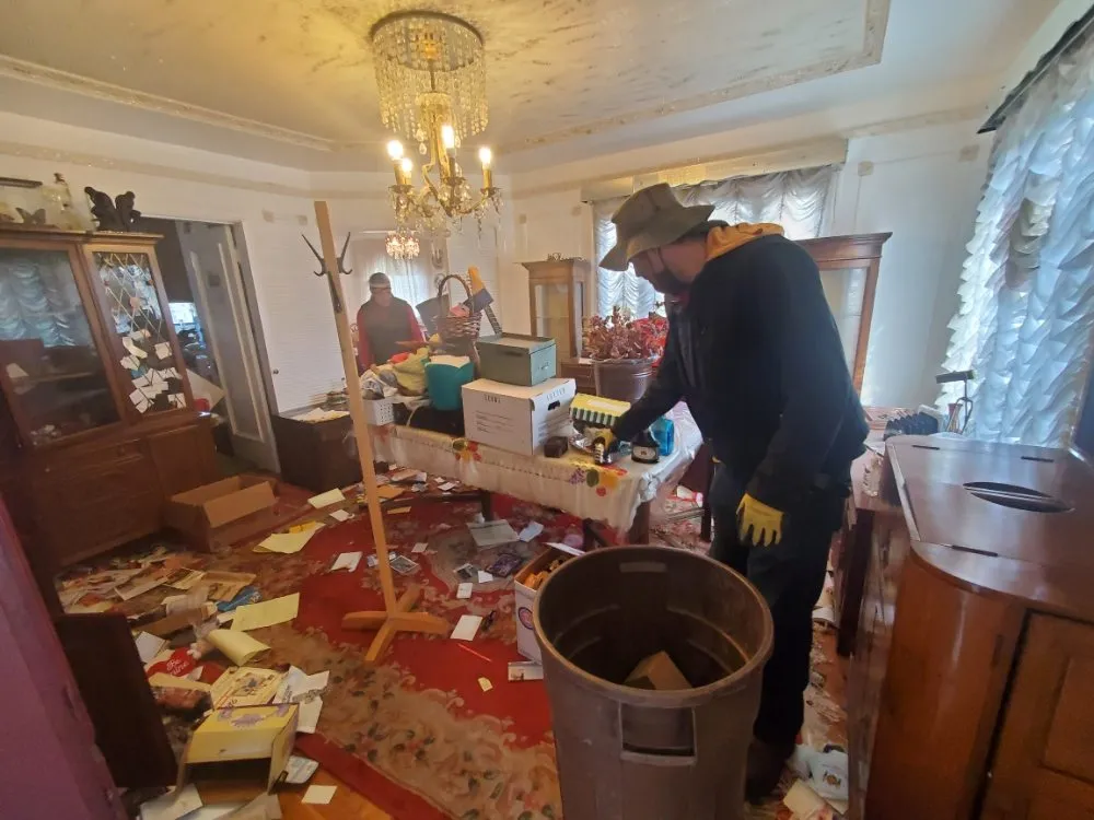 Trusted yard maintenance for homes in San Francisco, CA by Santos Hauling