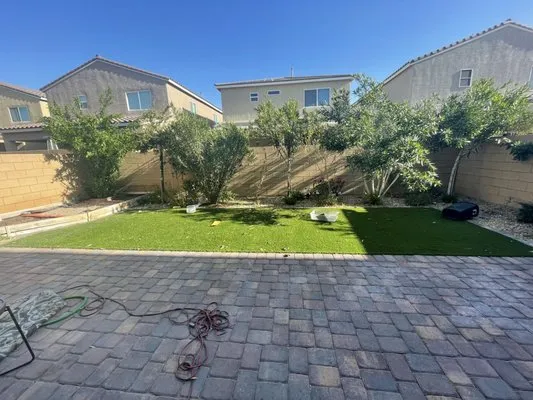 Santos Landscape Logo