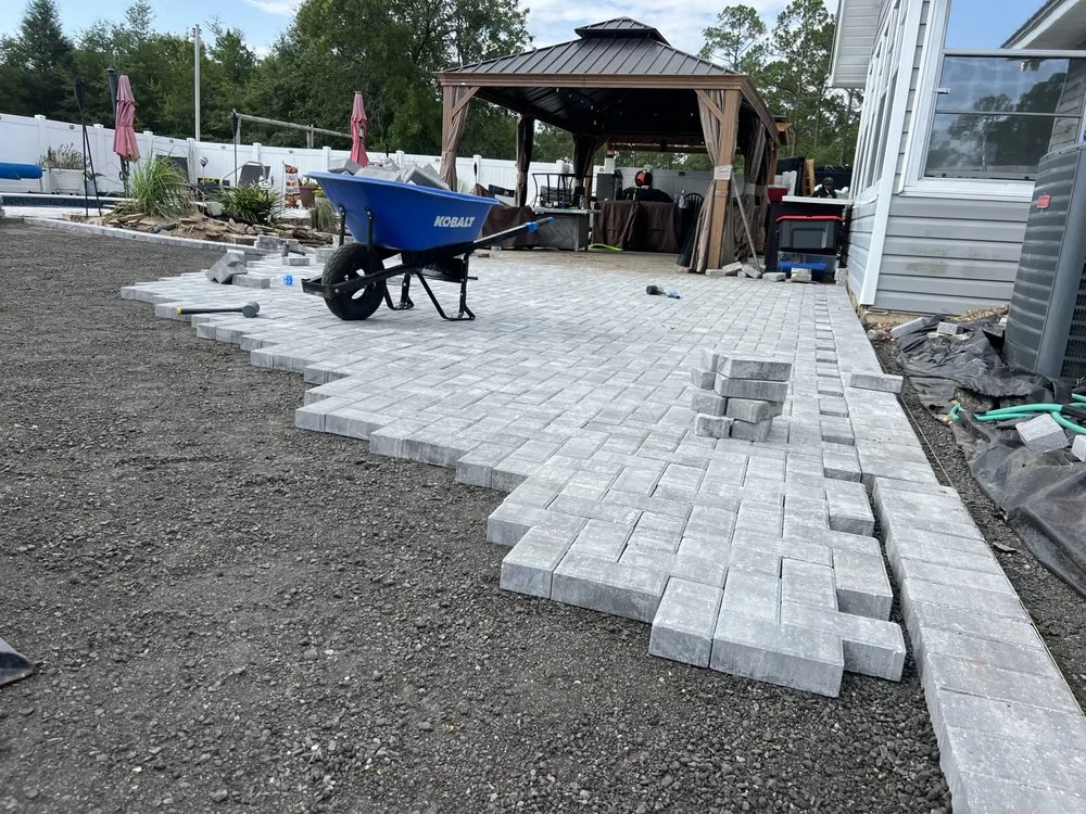 Top-rated garden landscaping for outdoor upgrades in Waycross, GA by Santos Landscape