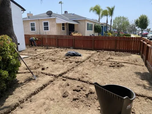 Santos Landscaping Logo