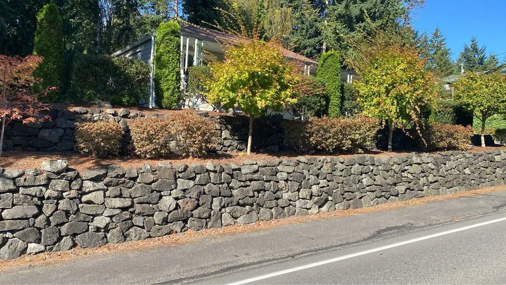 Custom yard maintenance in Bremerton, WA by Santos Landscaping NW