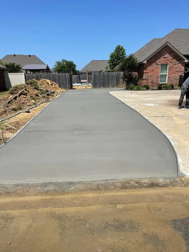 Expert residential landscaping for year-round maintenance in Augusta, AR by Santo’s Landscaping Service