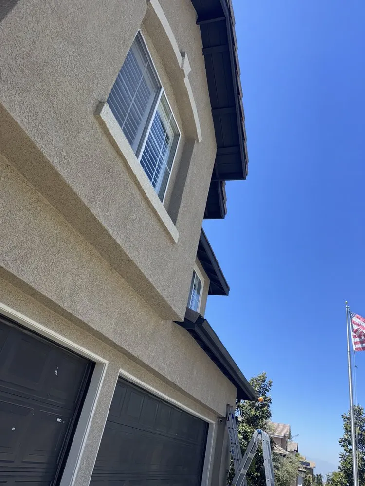 Affordable lawn care service experts serving Riverside, CA - Santos Landscaping Services