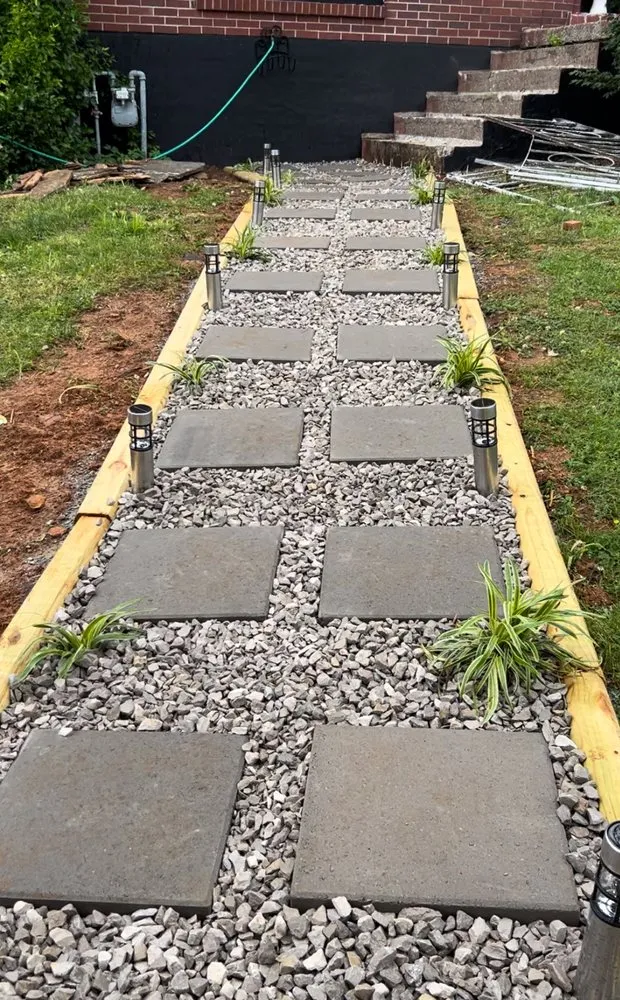 Custom lawn care service in Glasgow, KY by Santos Lawn & Landscape