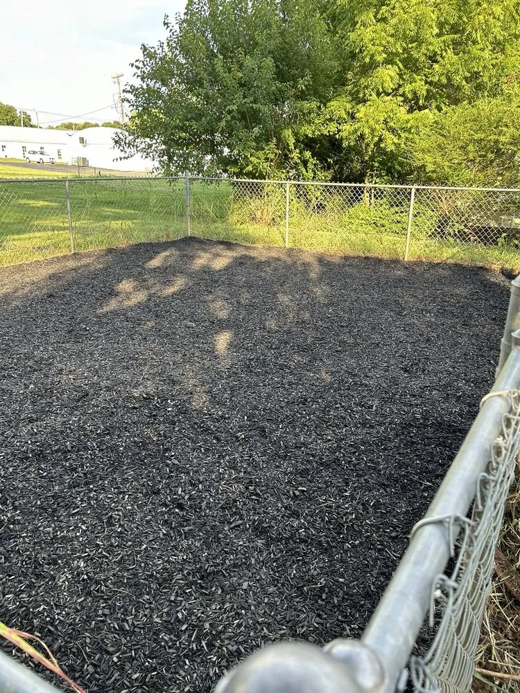 Custom lawn care service in Glasgow, KY by Santos Lawn & Landscape