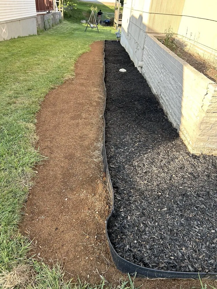 Affordable outdoor landscaping experts serving Glasgow, KY - Santos Lawn & Landscape