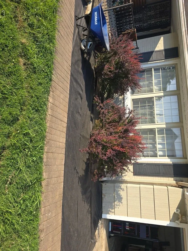 Reliable outdoor landscaping experts serving Glasgow, KY - Santos Lawn & Landscape