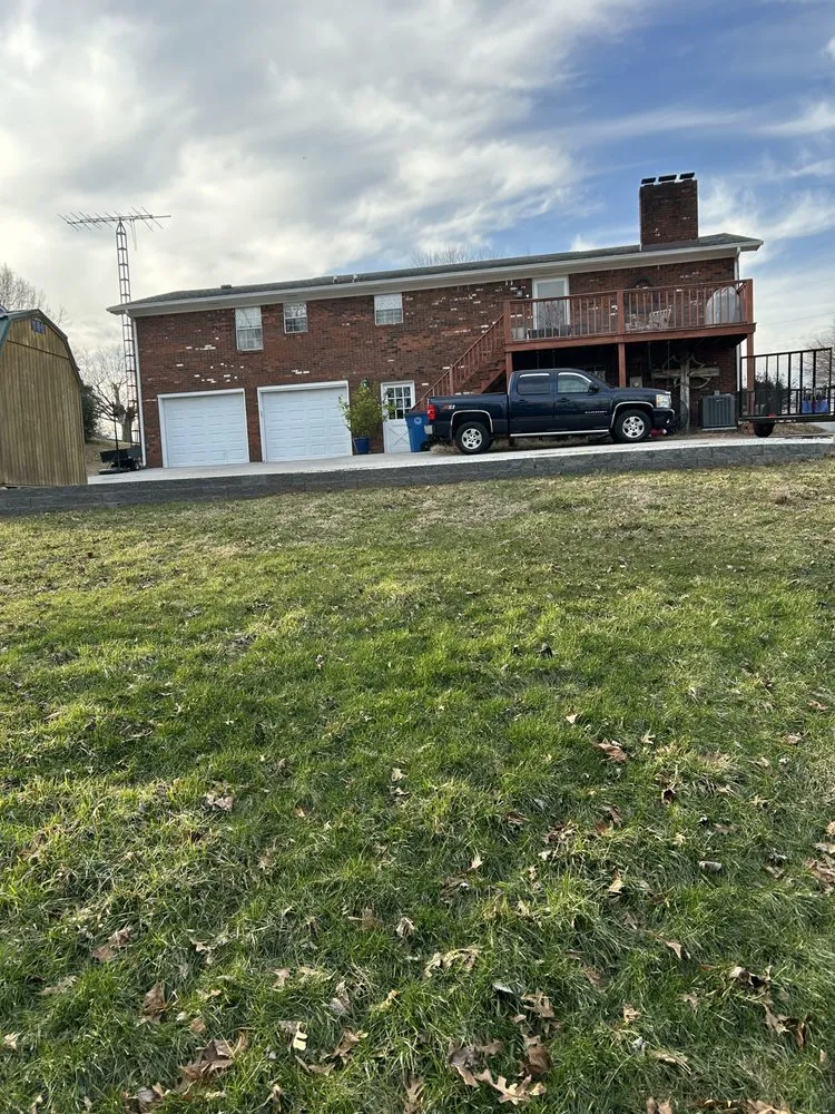 Professional lawn mowing service for beautiful yards in Glasgow, KY by Santos Lawn & Landscape