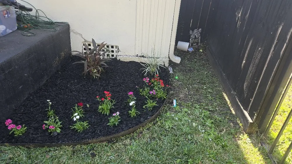 Reliable garden landscaping experts serving Houston, TX - Santos Lawn Service