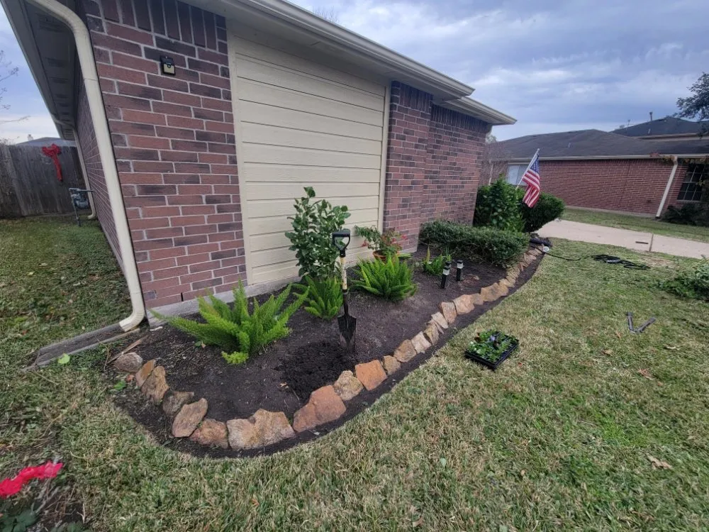 Affordable landscaping services in Houston, TX by Santos Lawn Service