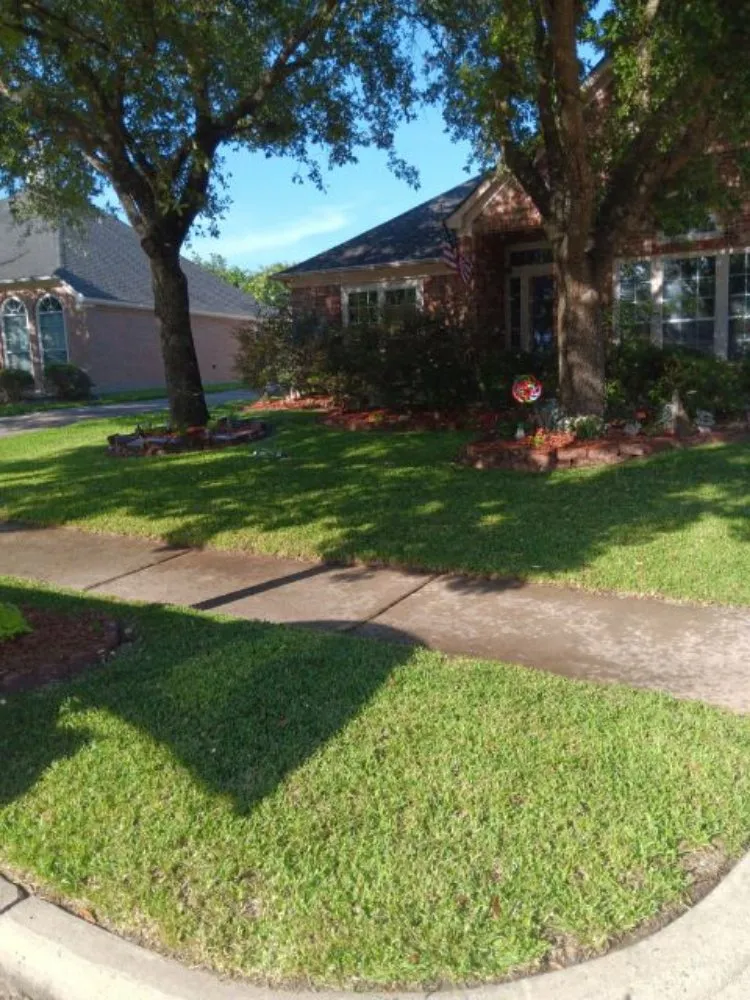 Top-rated residential landscaping for homes across Richmond, TX - Santos Lawn Services