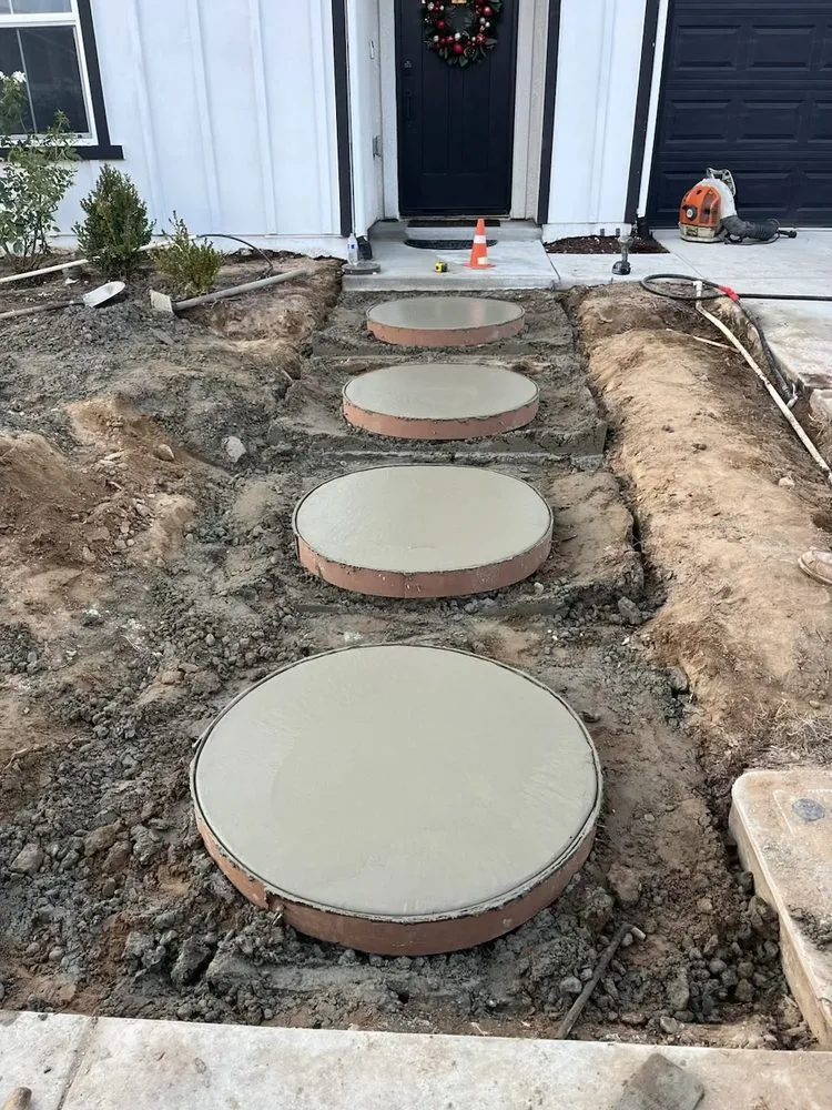 Custom garden landscaping in Merced, CA - Santos Valley Landscape Design