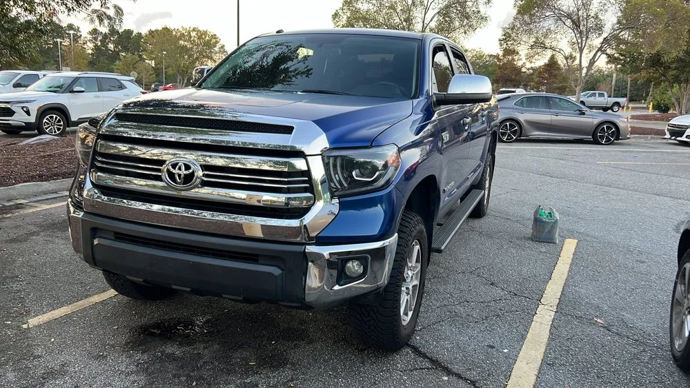 Reliable lawn care service experts serving Savannah, GA - Santy Homes