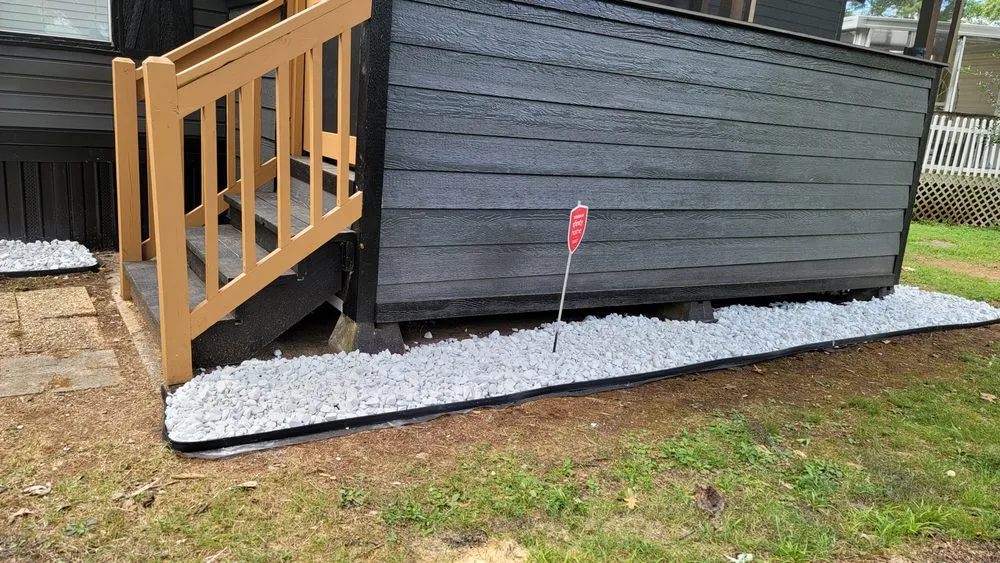 Custom yard cleanup service experts serving Murfreesboro, TN - Santys Lawncare