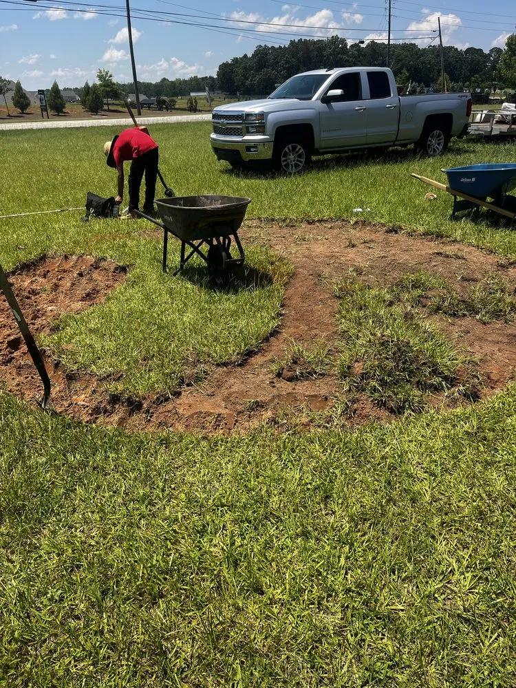 Expert lawn care service in Marietta, GA by Sapo landscape