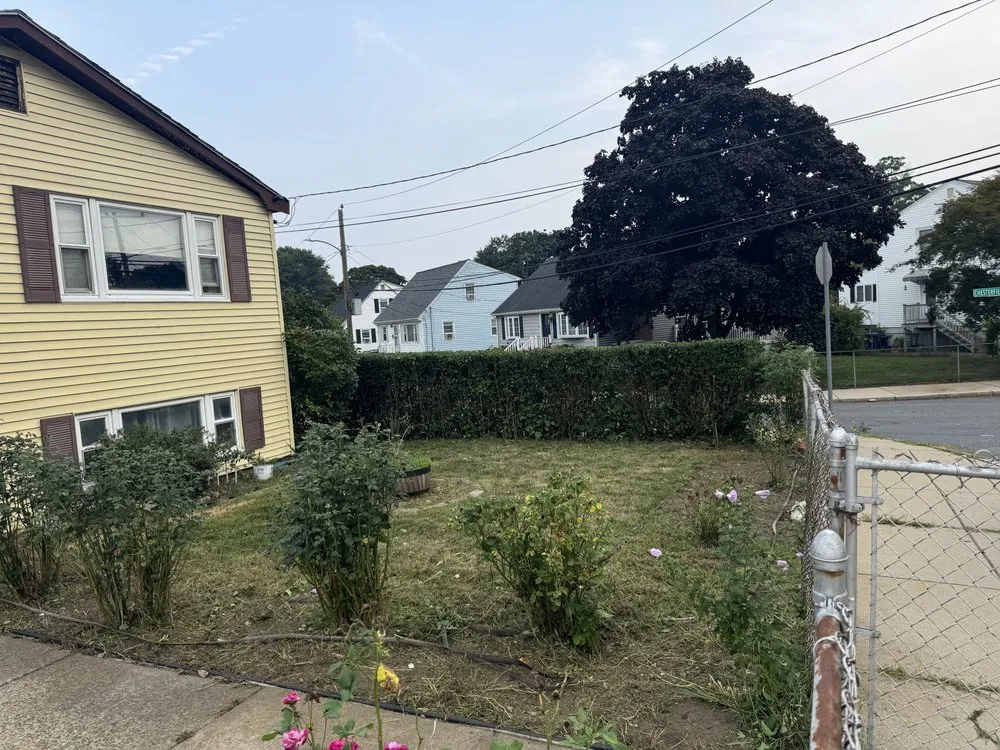 Expert lawn care service experts serving Boston, MA - Sapphire Landscaping