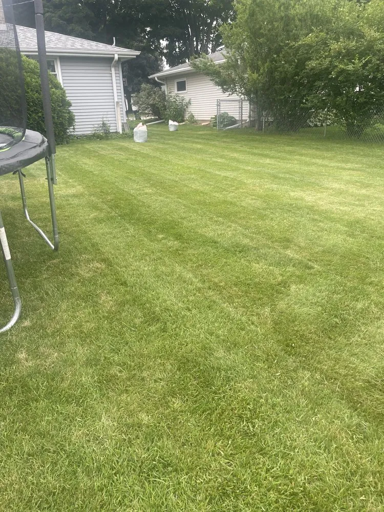 Custom yard cleanup service in Green Bay, WI - Sarah Garden Services