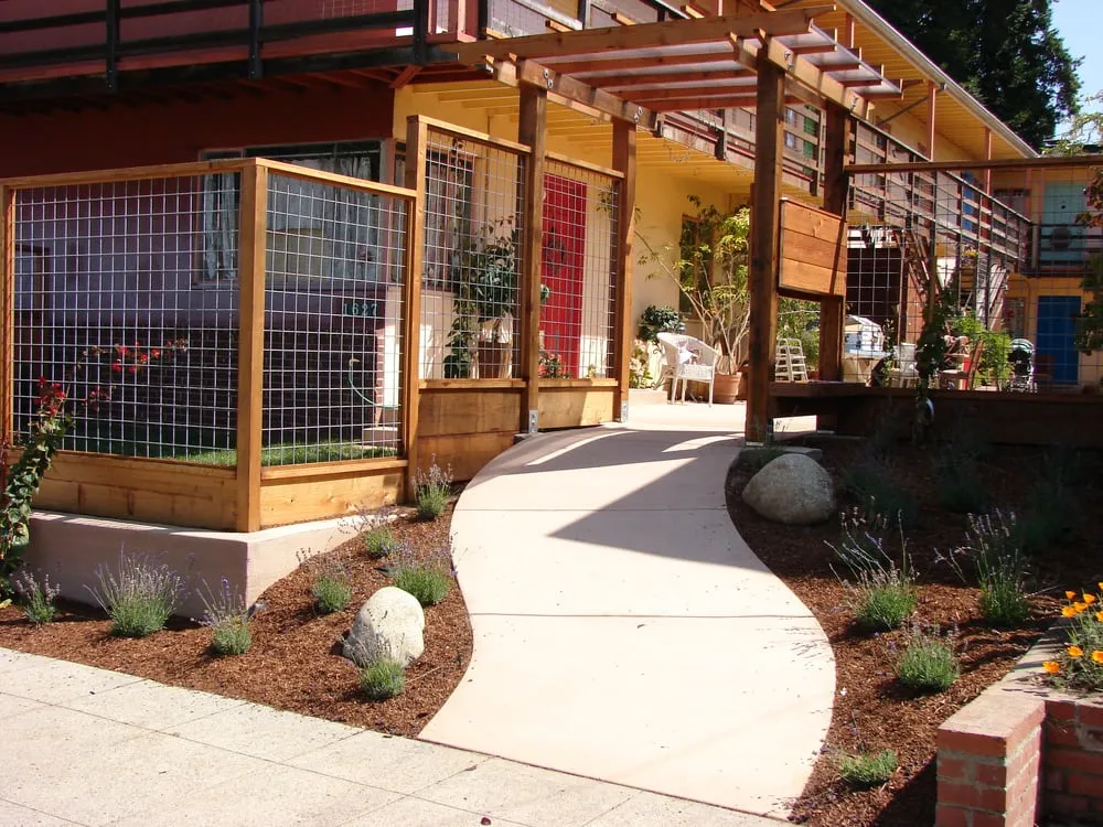 Custom outdoor landscaping in Richmond, CA - Sarah Ray Design