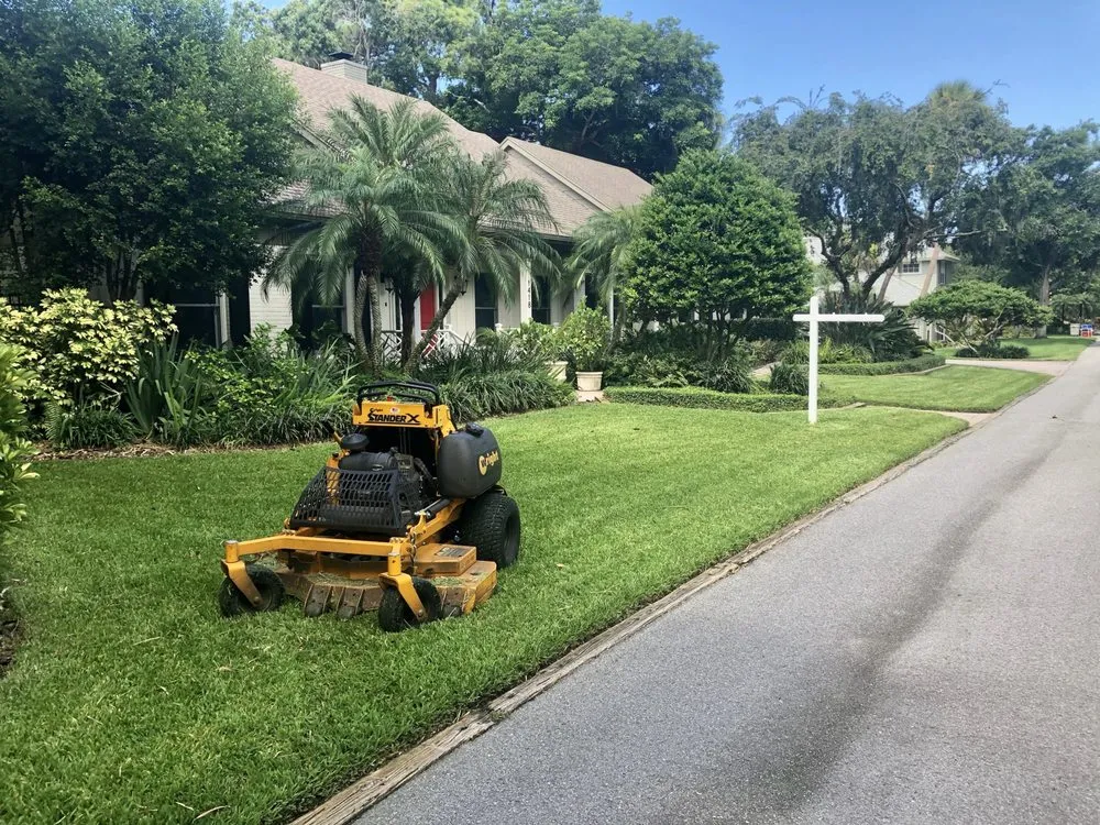 Top-rated yard cleanup service experts serving Sarasota, FL - Sarasota Lawn & Landscaping